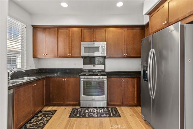 168 Royal Way, Condo with 2 bedrooms, 3 bathrooms and 2 parking in Upland CA | Image 10