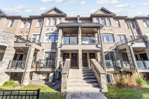 22-200 Veterans Dr, Brampton, ON, L7A4S6 | Card Image