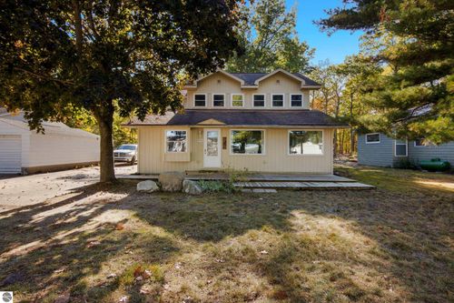 6531 Bixler Rd, Beulah, MI, 49617-9723 | Card Image