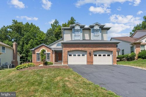8410 Copperleaf Ct, FAIRFAX STATION, VA, 22039-3060 | Card Image
