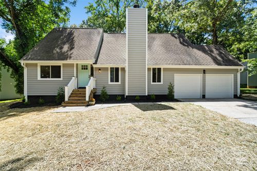 9514 Fairway Ridge Rd, Charlotte, NC, 28277-8757 | Card Image