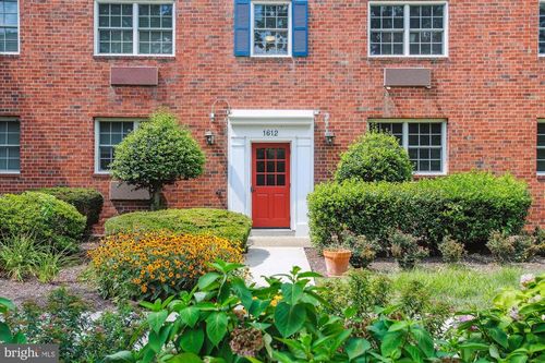 apt-202-1612 W Abingdon Dr, ALEXANDRIA, VA, 22314-1071 | Card Image