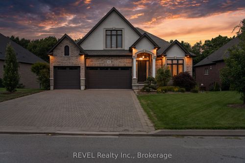 46 Philmori Blvd, Fonthill, ON, L0S1E5 | Card Image