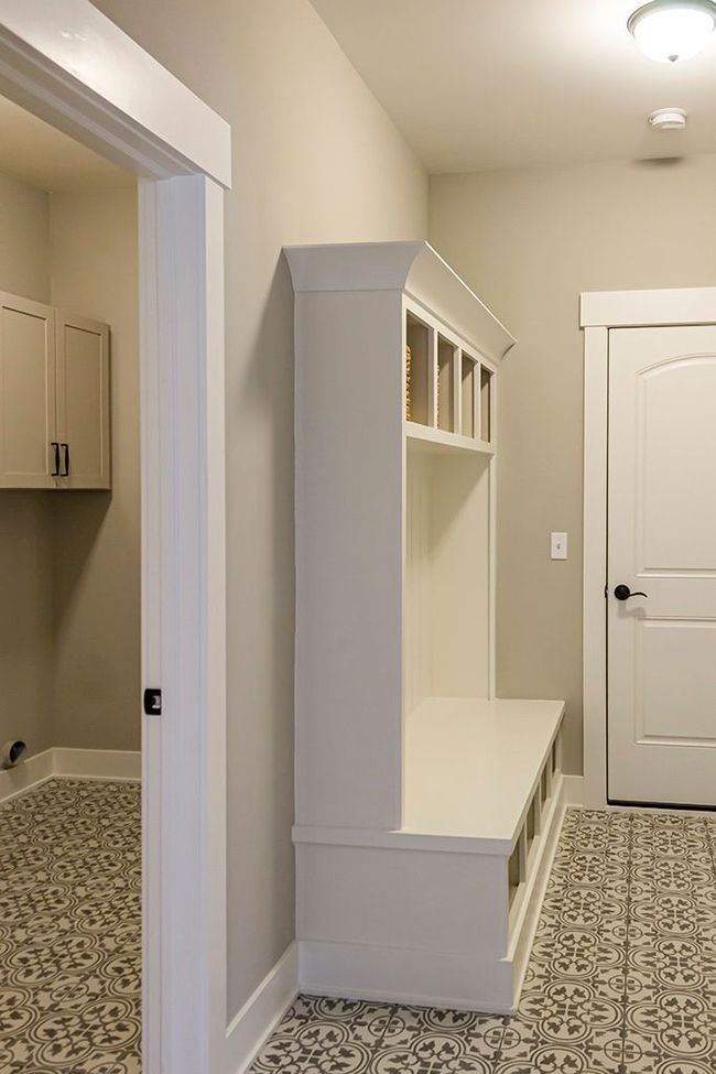 Mud room | Image 8