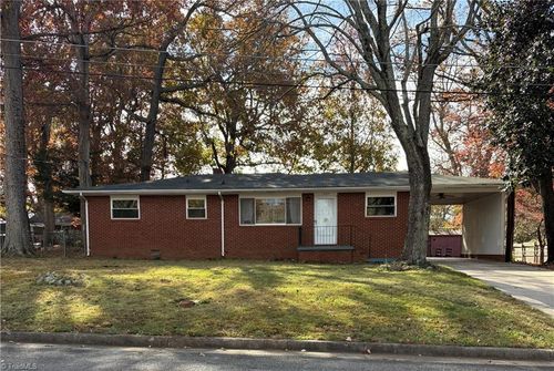 737 Britt Ave, Asheboro, NC, 27203-6212 | Card Image