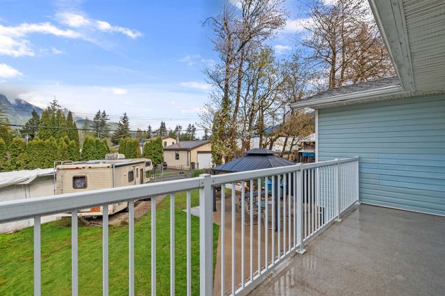 555 Fort Street, House other with 4 bedrooms, 2 bathrooms and 6 parking in Hope BC | Image 20