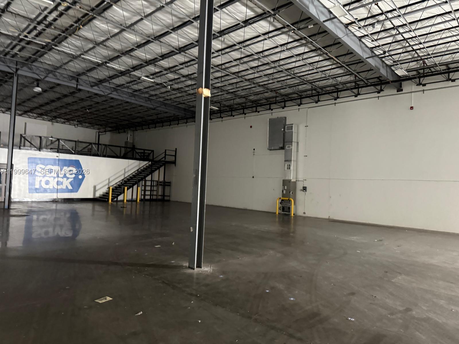 Commercial Sale in Lakeland 4