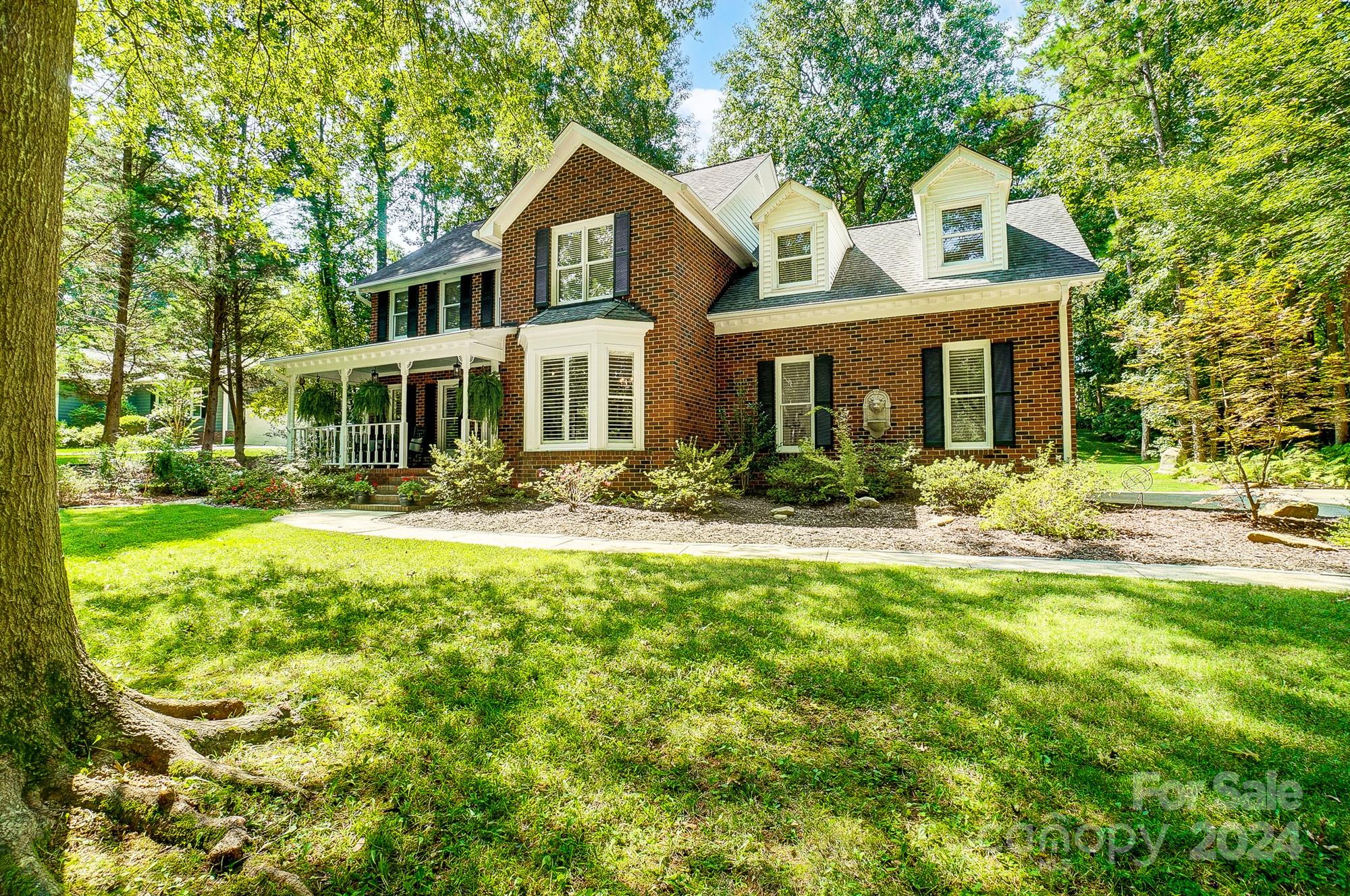 Tracewood Ct, Charlotte, NC 28215