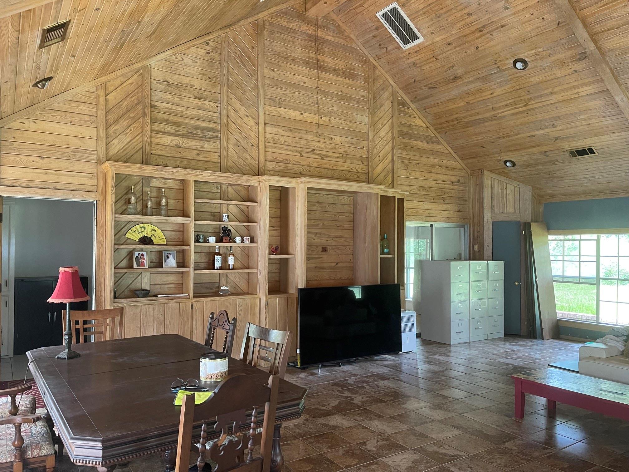 Residential in Splendora 3