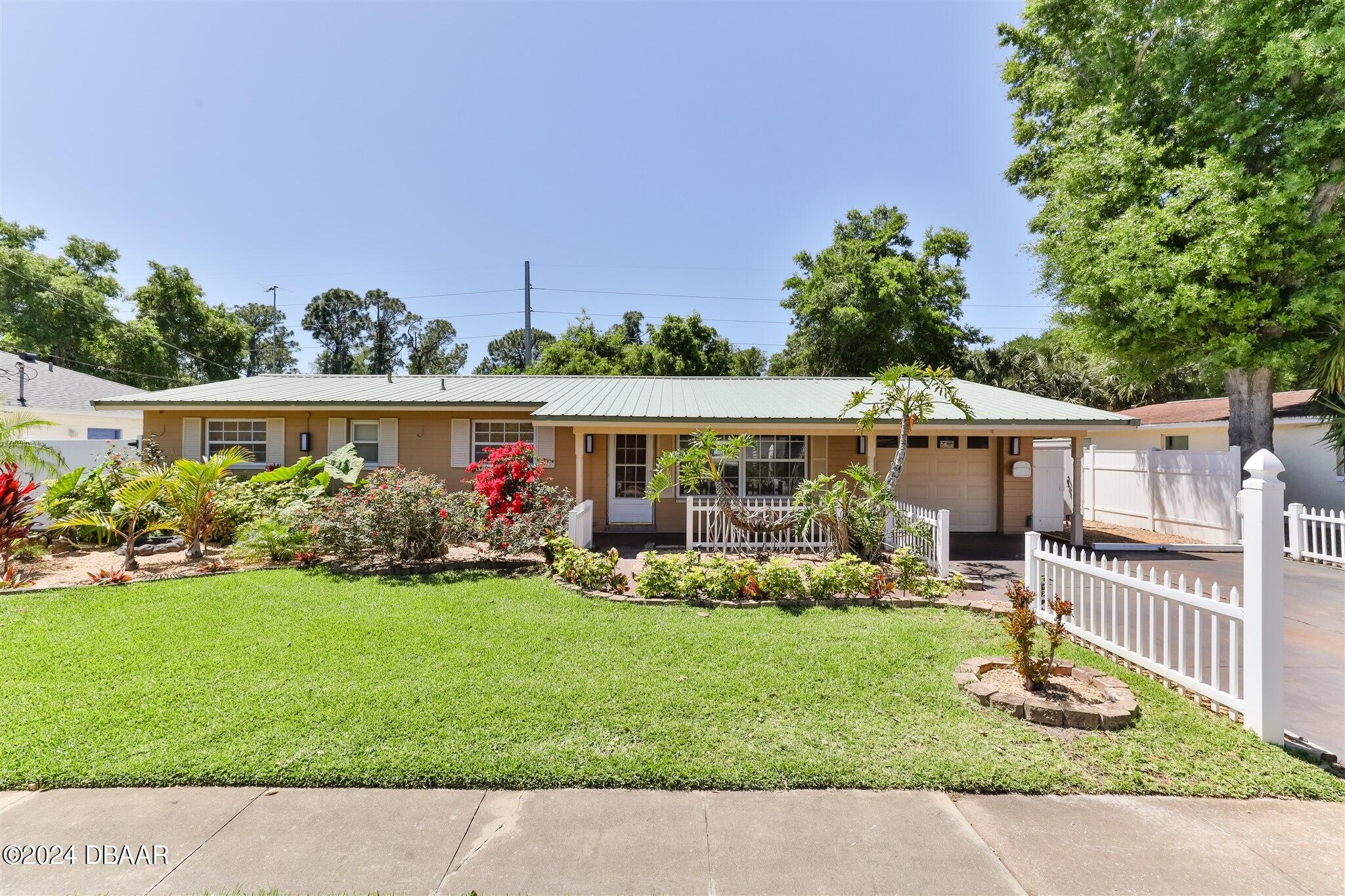 Nottingham Rd, South Daytona, FL 32119
