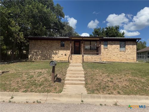 505 S Summer St, Lampasas, TX, 76550-2568 | Card Image