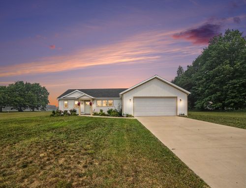 3970 W Destiny Dr, Hart, MI, 49420-8657 | Card Image