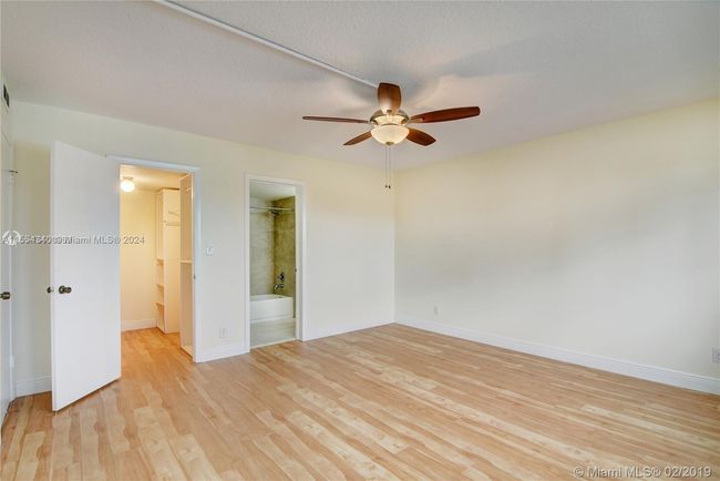 APT-503 - 520 Orton Ave, Condo with 2 bedrooms, 2 bathrooms and null parking in Fort Lauderdale FL | Image 12