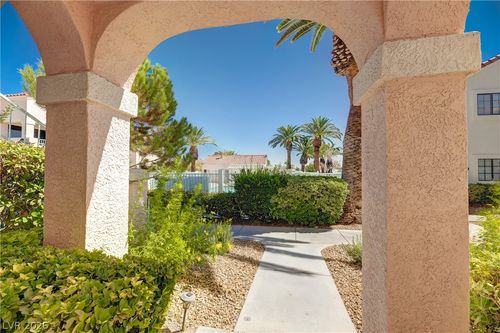 104-4835 S Torrey Pines Dr, Las Vegas, NV, 89103-4423 | Card Image