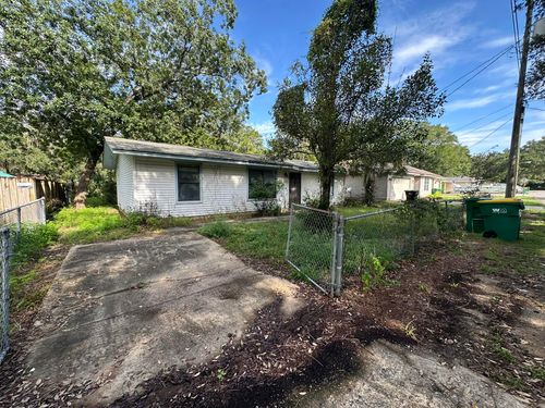 1117 Cedar Ave S, Niceville, FL, 32578-3107 | Card Image
