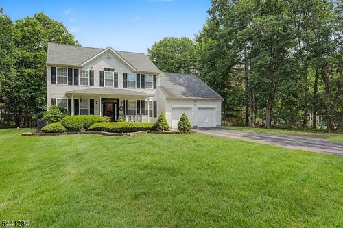 6 Drift Rd, Freehold, NJ, 07728-8078 | Card Image