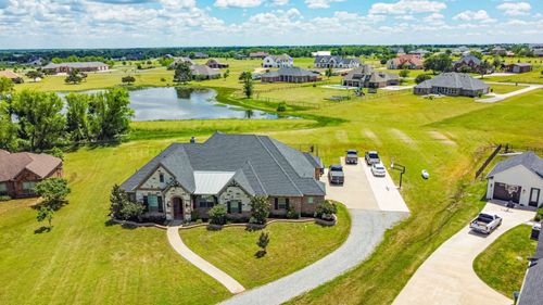 44 Mirror Lakes Ct, Gunter, TX, 75058-3236 | Card Image