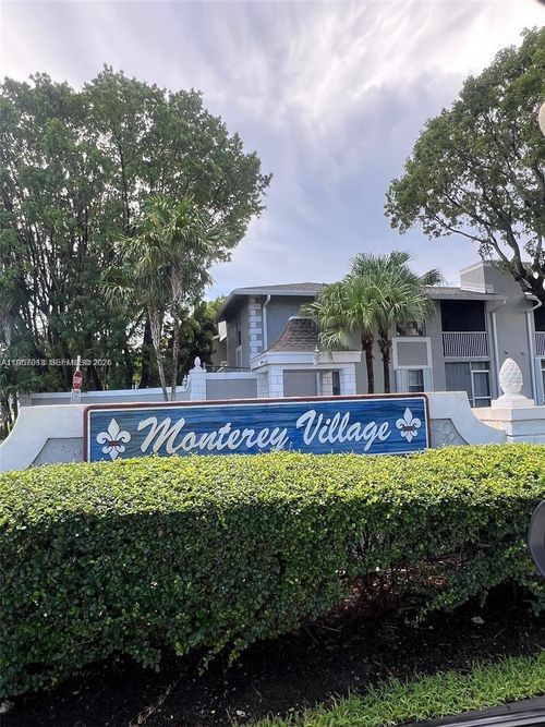 3-430 Ne 210th Circle Ter, Miami, FL, 33179-1851 | Card Image