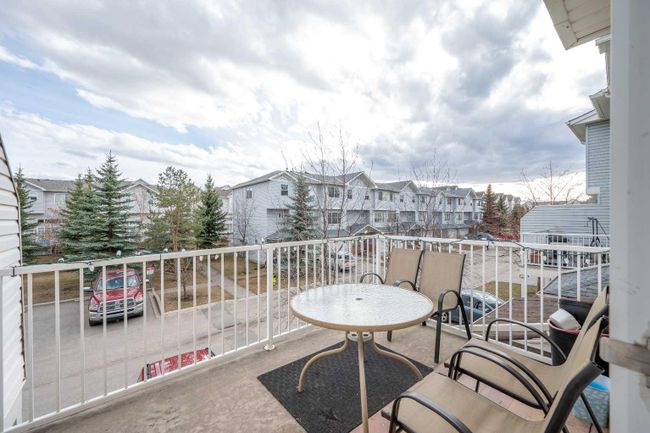 516 - 7038 16 Avenue Se, Home with 3 bedrooms, 2 bathrooms and 2 parking in Calgary AB | Image 27