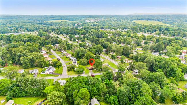 4 Hill Farm Rd, House other with 4 bedrooms, 3 bathrooms and 3 parking in Bloomfield CT | Image 27