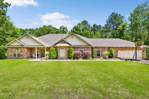 402 Demuth Ln, Benton, AR, 72019-7941 | Card Image