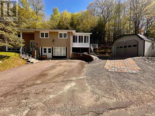 11 Ridge Rd, Bancroft, ON, K0L1C0 | Card Image
