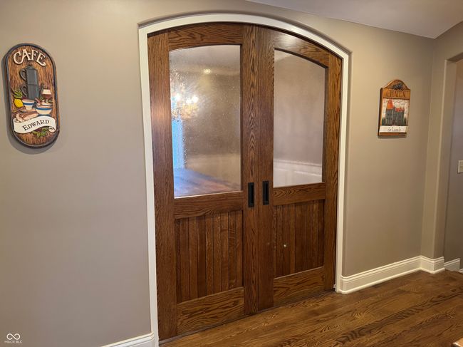 CUSTOM WHITE OAK DOORS LEADING TO DINING ROOM | Image 13