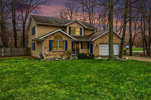 5790 Sandy Cove Dr, Kalamazoo, MI, 49048-5811 | Card Image