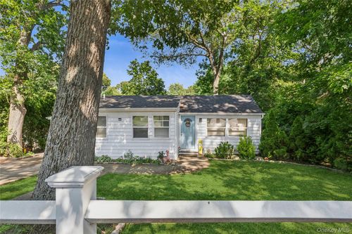 39 Gould Rd, Centereach, NY, 11720-2124 | Card Image