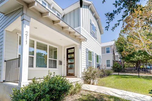 101-211 Claremont Ave, San Antonio, TX, 78209-6805 | Card Image