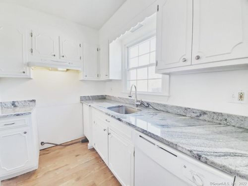 apt-5-15 Park St, Norwalk, CT, 06851-4800 | Card Image