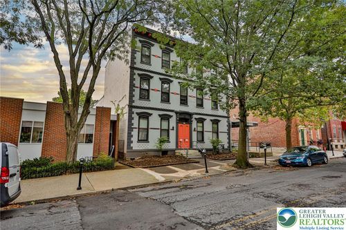 123 N 2nd St, Easton, PA, 18042-1894 | Card Image