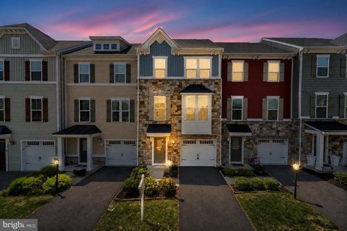 41715 Mcmonagle Sq, ALDIE, VA, 20105-6028 | Card Image