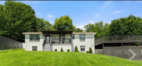 213 Riverwood Dr, Hendersonville, TN, 37075-5407 | Card Image