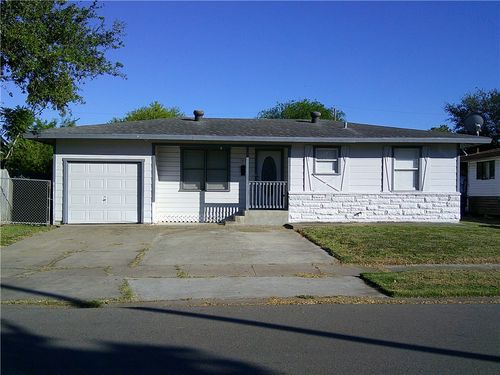 749 Ashland Dr, Corpus Christi, TX, 78412-2901 | Card Image