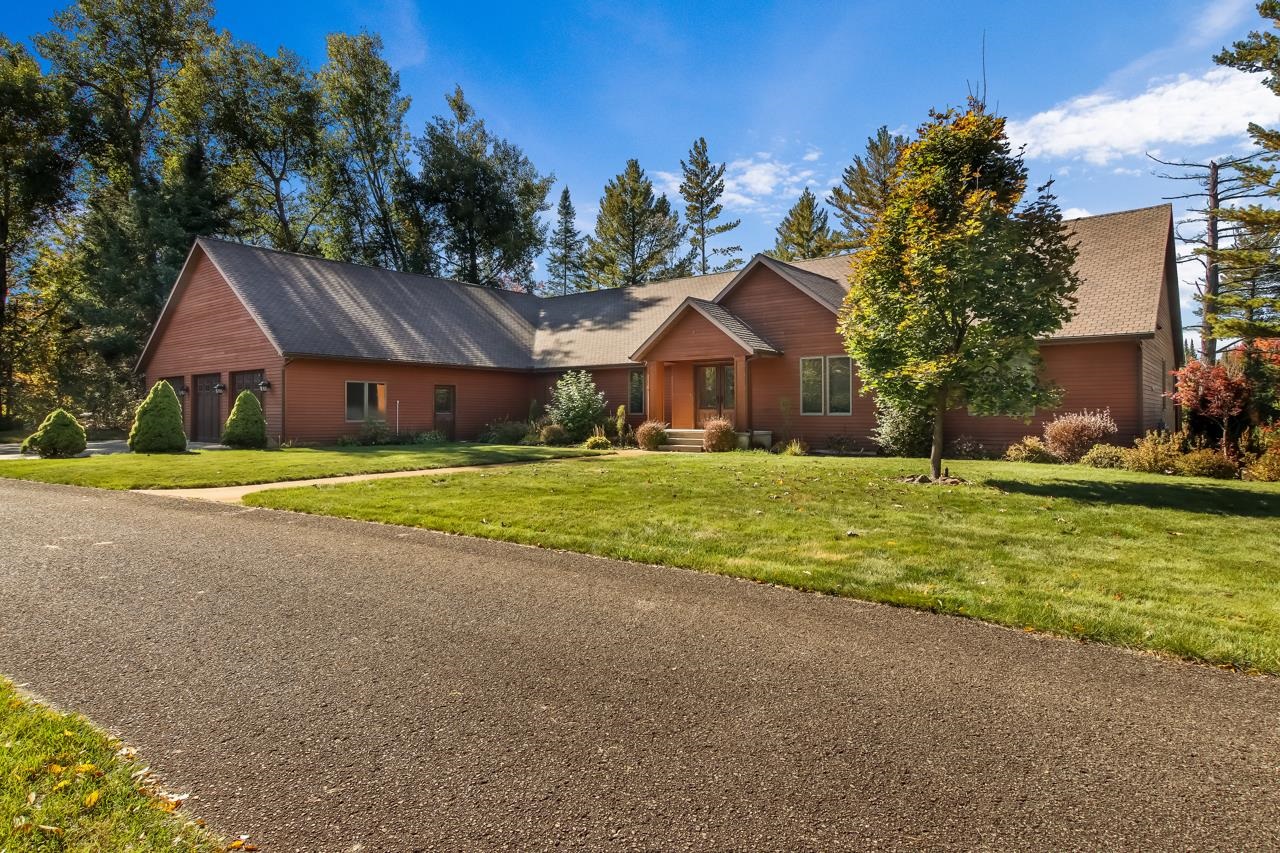 White Pine Trl, Cadillac, MI 49601