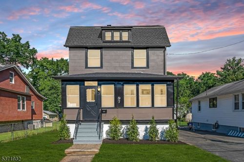 97 Battle Hill Ave, Springfield, NJ, 07081-1911 | Card Image