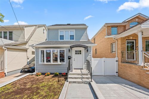 7019 Manse St, Forest Hills, NY, 11375-5851 | Card Image
