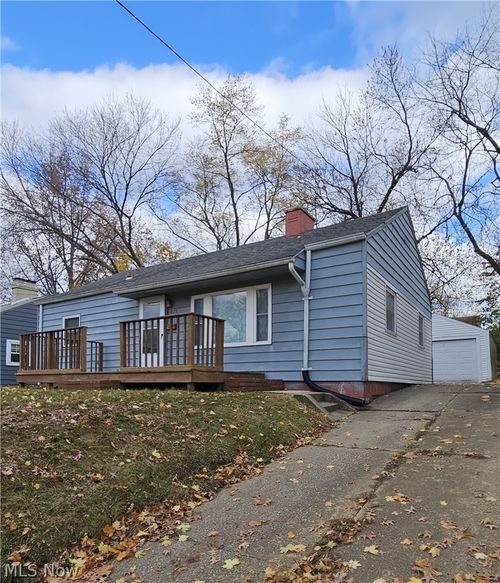 873 Kickapoo Ave, Akron, OH, 44305-1250 | Card Image