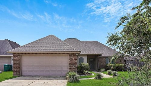 28961 Marlin Way, Denham Springs, LA, 70726-3153 | Card Image