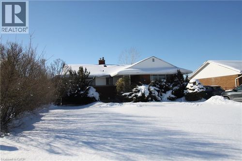 51 Glengarry Road, St. Catharines, ON, L2T2V4 | Card Image