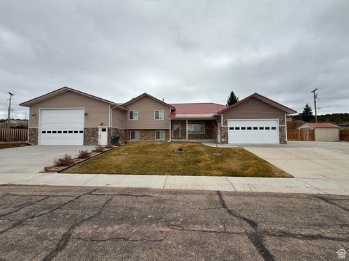 106 1st Ave, Dutch John, UT, 84023 | Card Image