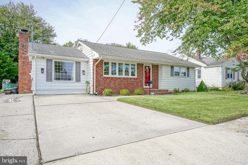 220 Marsden Ave, Carneys Point, NJ, 08069-1526 | Card Image