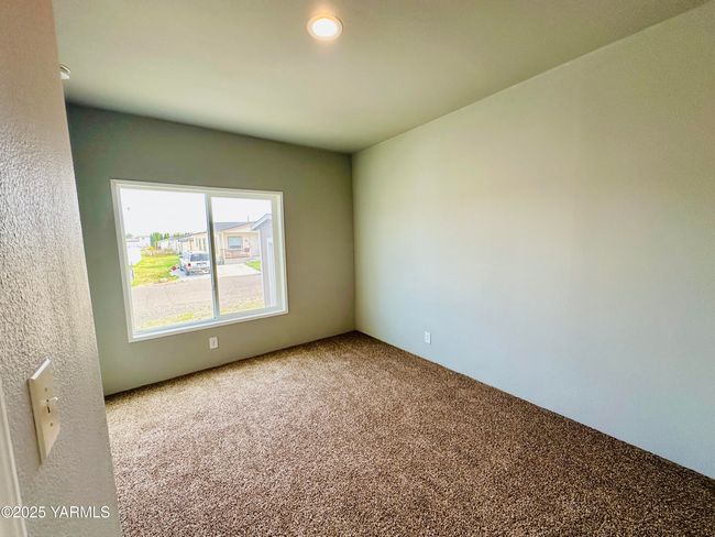 4th Bedroom | Image 17