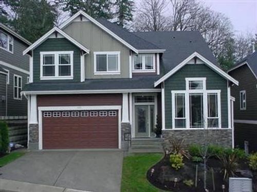 725 S 38th Ct, Renton, WA, 98055-5893 | Card Image