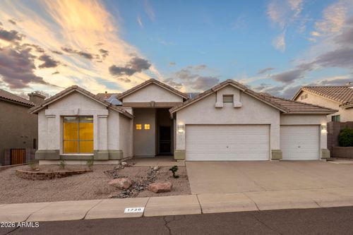 1726 E Ross Avenue, Phoenix, AZ, 85024 | Card Image