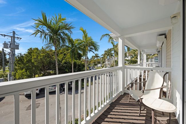 2104 Marina Villas Dr, Condo with 2 bedrooms, 3 bathrooms and null parking in Duck Key FL | Image 36