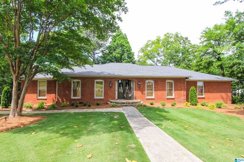 5 Christopher Way, Anniston, AL, 36207-6317 | Card Image