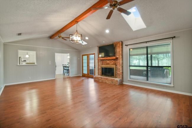 201 Karla Dr, House other with 3 bedrooms, 2 bathrooms and null parking in Whitehouse TX | Image 7