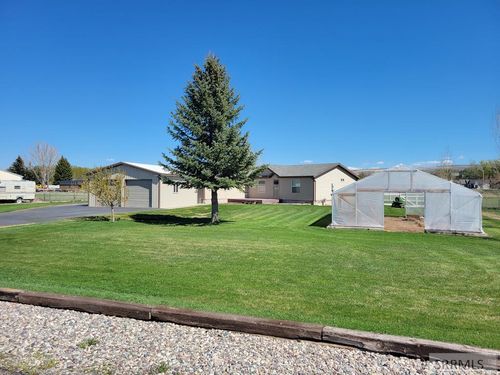 3125 S Neil Dr, Ammon, ID, 83406-8009 | Card Image